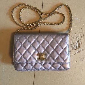 Chanel wallet on chain