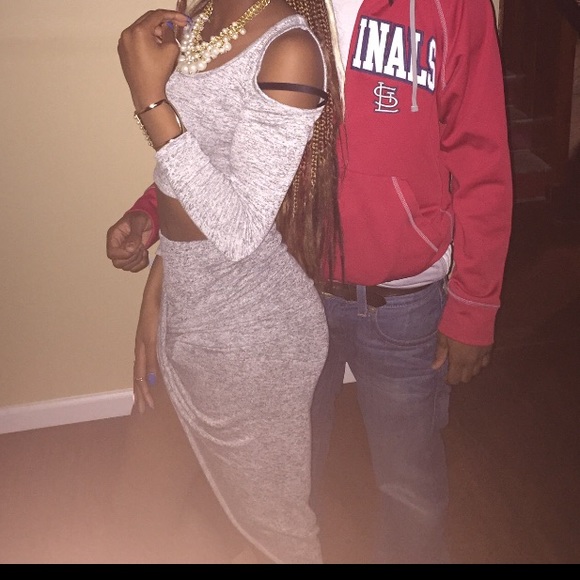 Set ! Cute skirt and crop top