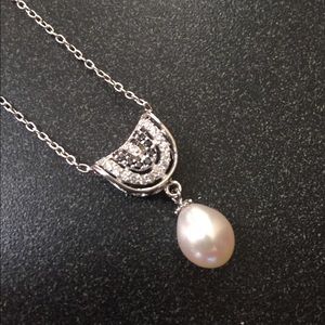 Beautiful freshwater pearl necklace