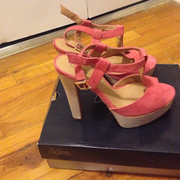 Coral chunky heels