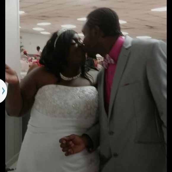 Meet your Posher, Christon - Picture 1 of 1