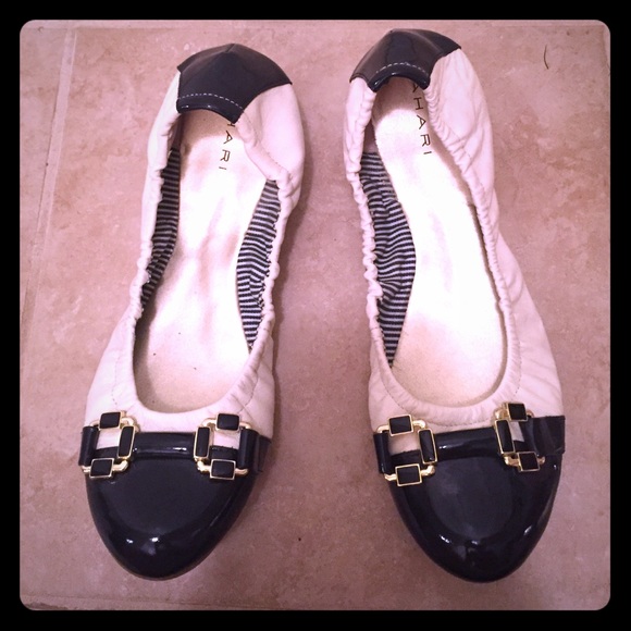 NWOT Tahari flats
