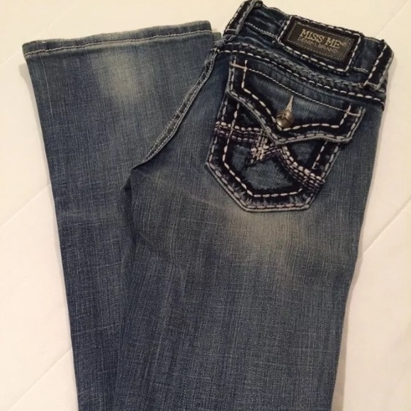 Miss Me “Irene” Boot Cut Distressed Low Rise Jeans 26 NWT