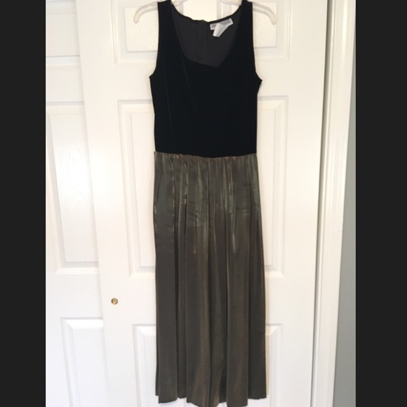 Jessica Howard evening gown