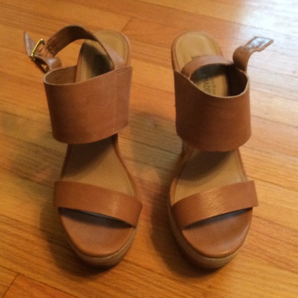 Steve Madden wedges