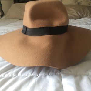 ✨✨Caramel Floppy Hat