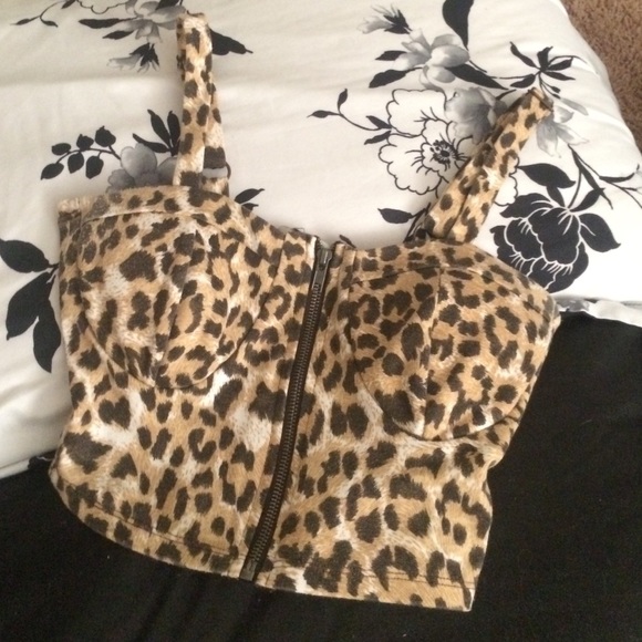Cheetah print crop top