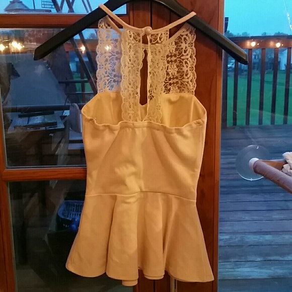 Top - Picture 2 of 3