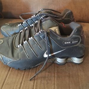 Nike tennis shoes