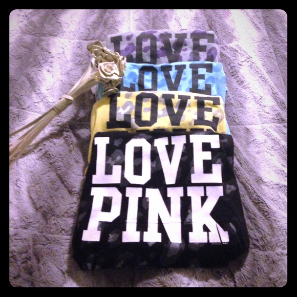 FLASH SALE!! Rare htf VS PINK crew set!! 😍