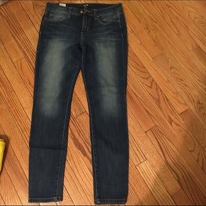 Skinny ankle jeans