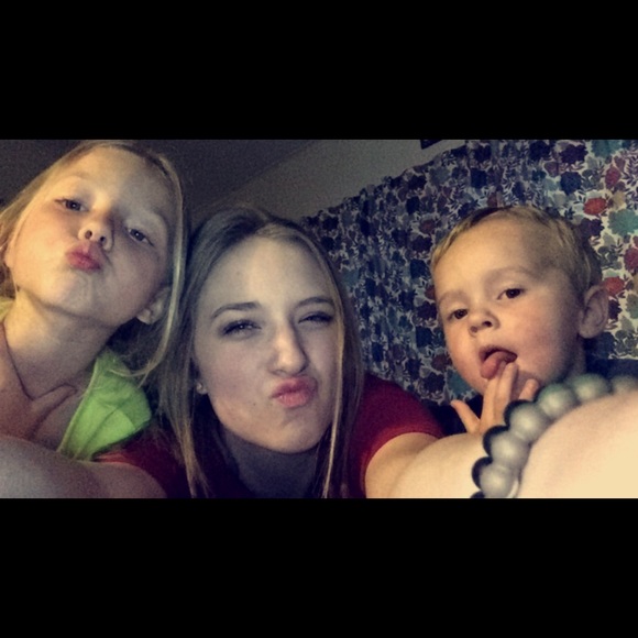 Meet your Posher, Madeline