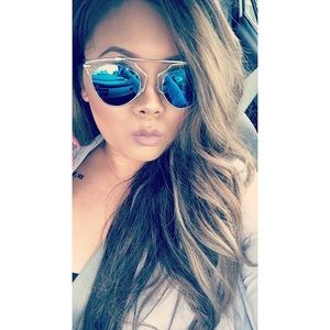 Meet your Posher, Nancy