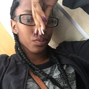 Meet your Posher, Destiny