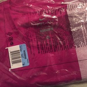Brand new in package Nike tech Tee