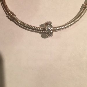 Pandora heart spacer