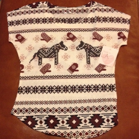 NWT Fine knit top
