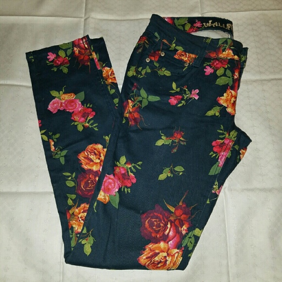 Flower patterned pants