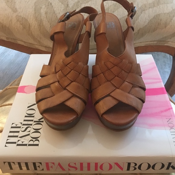 Gianni Bini Wedge