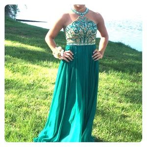 2016 Emerald Green Sherri Hill #50420 Size 6