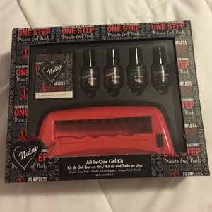 Nuluv Gel Nails Kit Brand New!