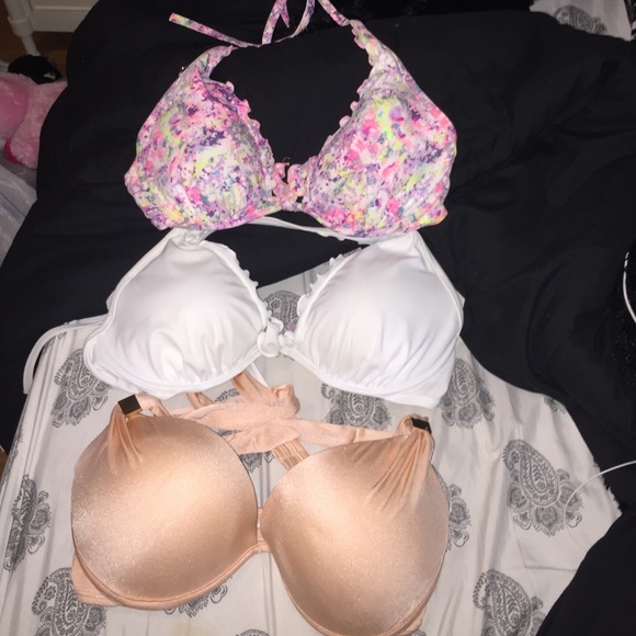 Victoria's Secret bathing suit tops - Picture 1 of 4
