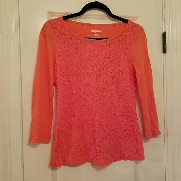 💟 Coral Lace Top