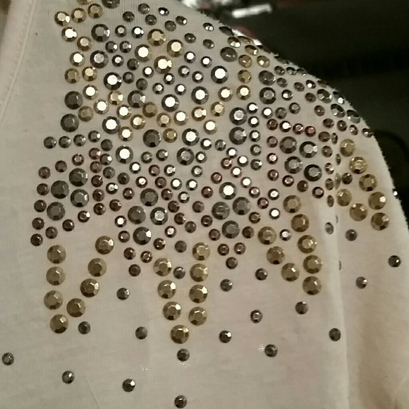 Top - Picture 2 of 3