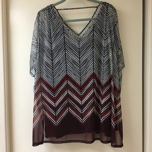 18/20 Lane Bryant gorg top with built in tank!!