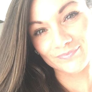 Meet your Posher, Shari