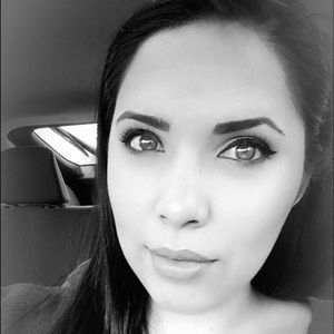 Meet your Posher, Jenni