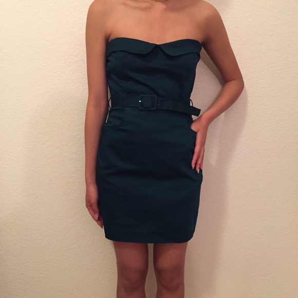 ✨SOLD✨ to @tshavers2016 Forever 21 Strapless Dress - Picture 4 of 4