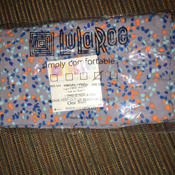 LuLaRoe OS Dot leggings NIP
