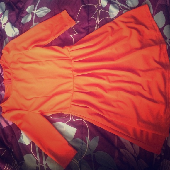Classic dress