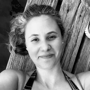 Meet your Posher, Karina