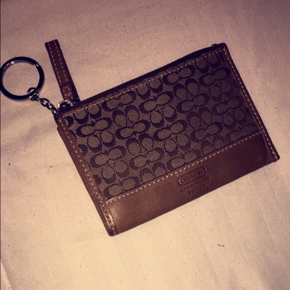 AUTHENIC coach keychain pouch