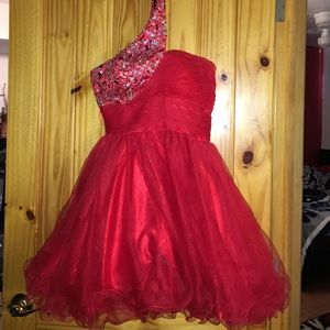 Red, formal, party, sweet 16, quinceañera dress.
