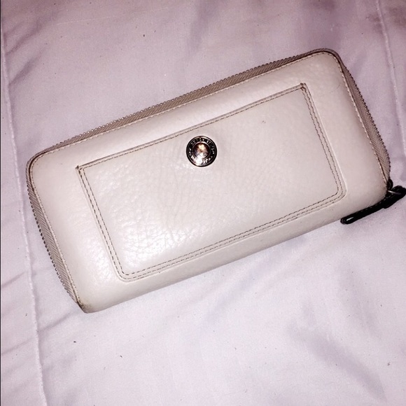 AUTHENIC coach wallet