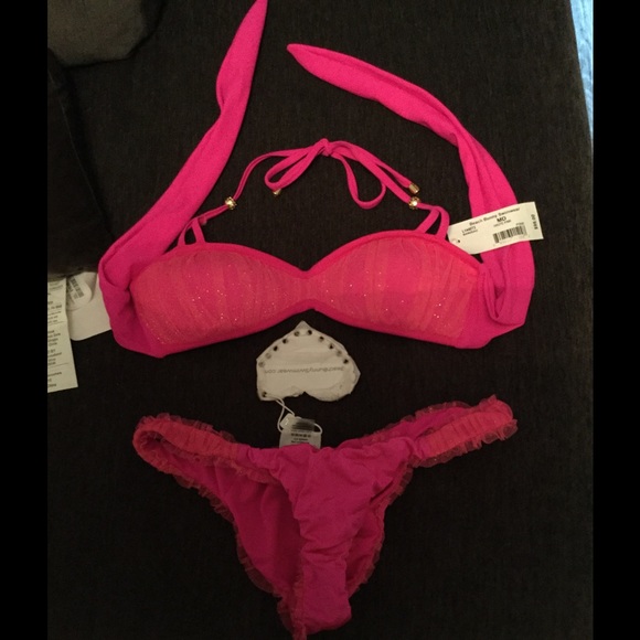 Beach bunny bikini Haute Pink