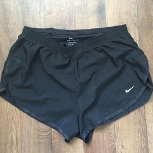 Nike running short
