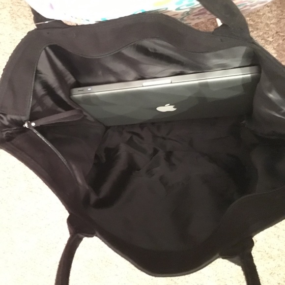 VS sequined tote bag... Pink and Black - Picture 3 of 4