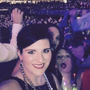 Meet your Posher, Alison