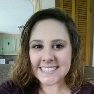 Meet your Posher, Carmela