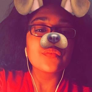 Meet your Posher, Lanayja