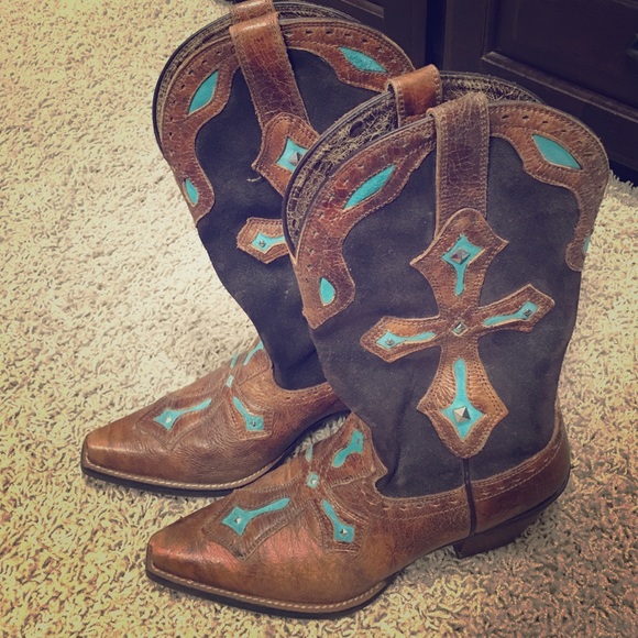 Ariat Cowgirl Boots