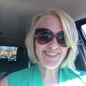 Meet your Posher, Lynsey