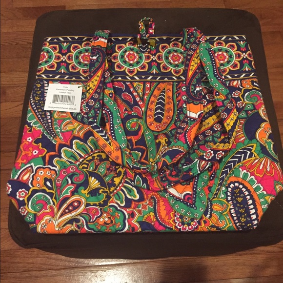 Nwt Vera Bradley tote Venetian paisley