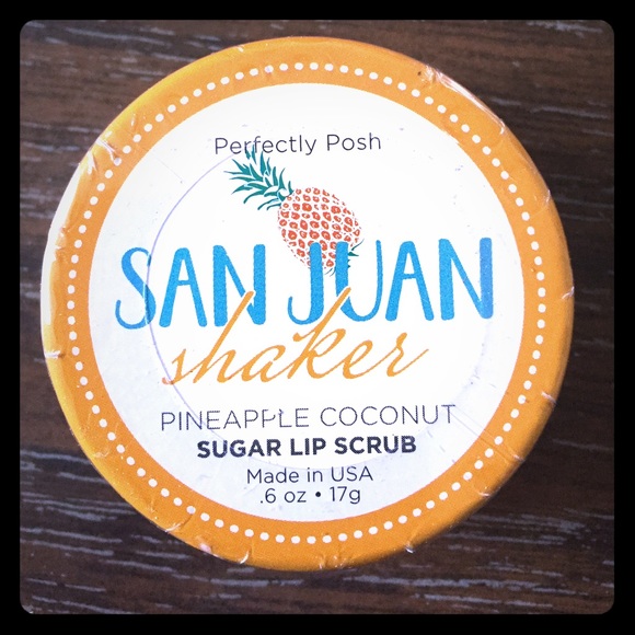 Lip scrub