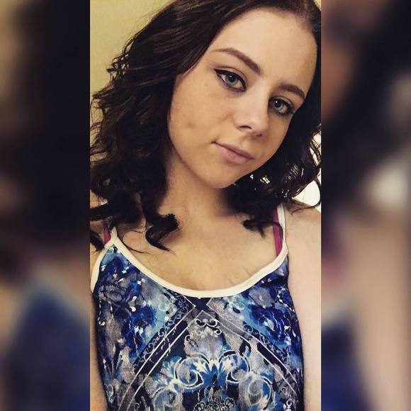 Meet your Posher, Hadley - Picture 1 of 1