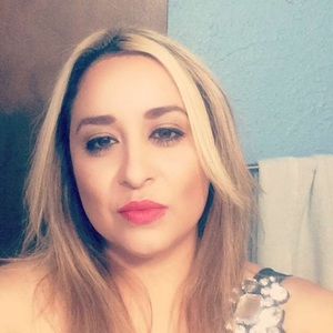 Meet your Posher, Perla